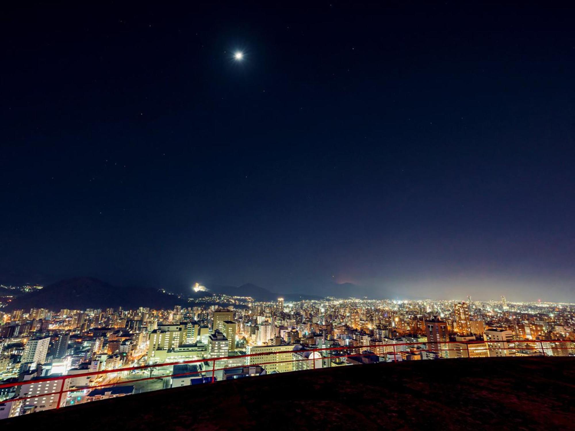 Sapporo Prince Hotel Exterior foto View of Athens at night
